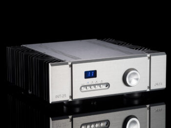PassLabs Int25 Integrated Amplifier